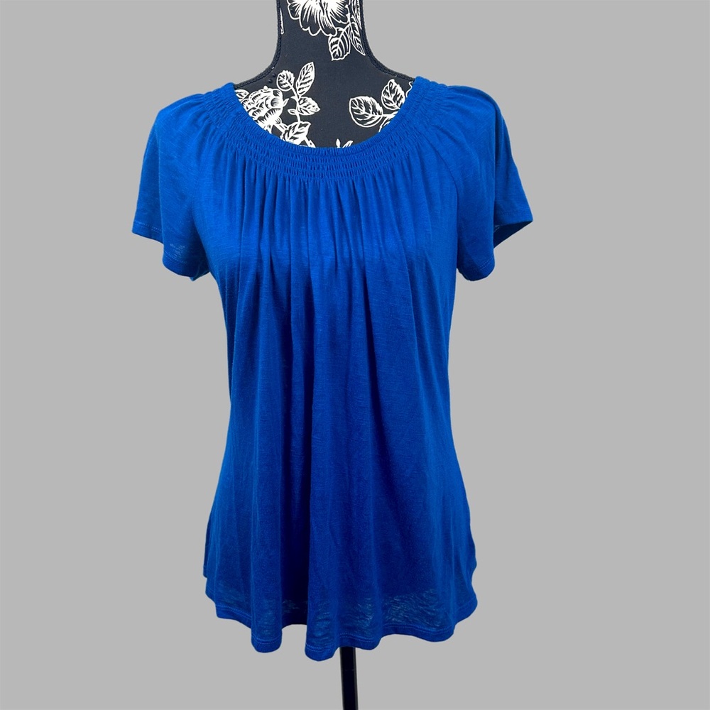 Women’s Pleated Scoop Neck Tee Featuring a Beautiful Shade of Blue